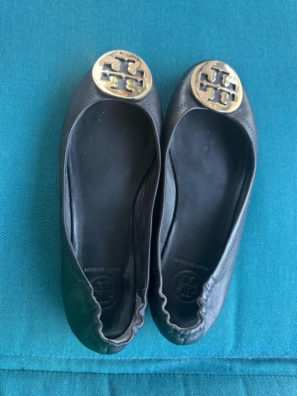 Tory Burch Black Leather Ballet Flats with Gold Logo Emblem - Picture 9 of 9
